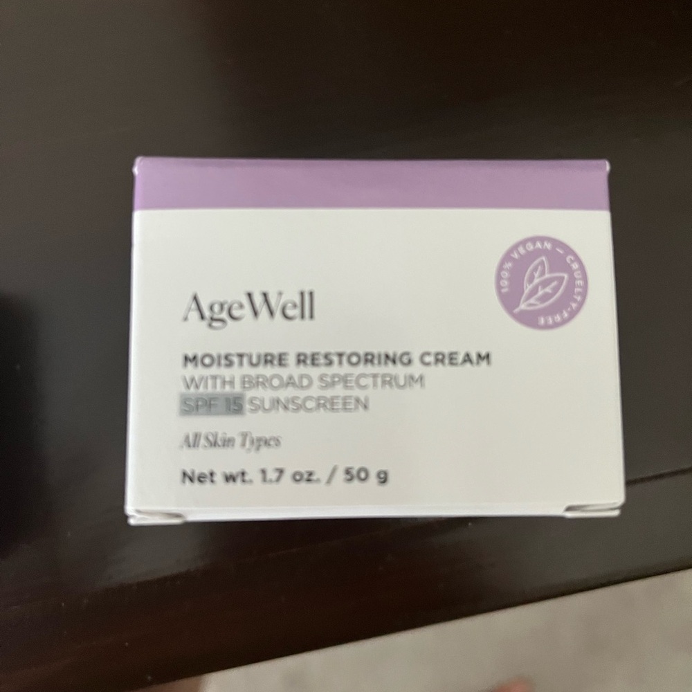 Arbonne AgeWell Restoring Cream